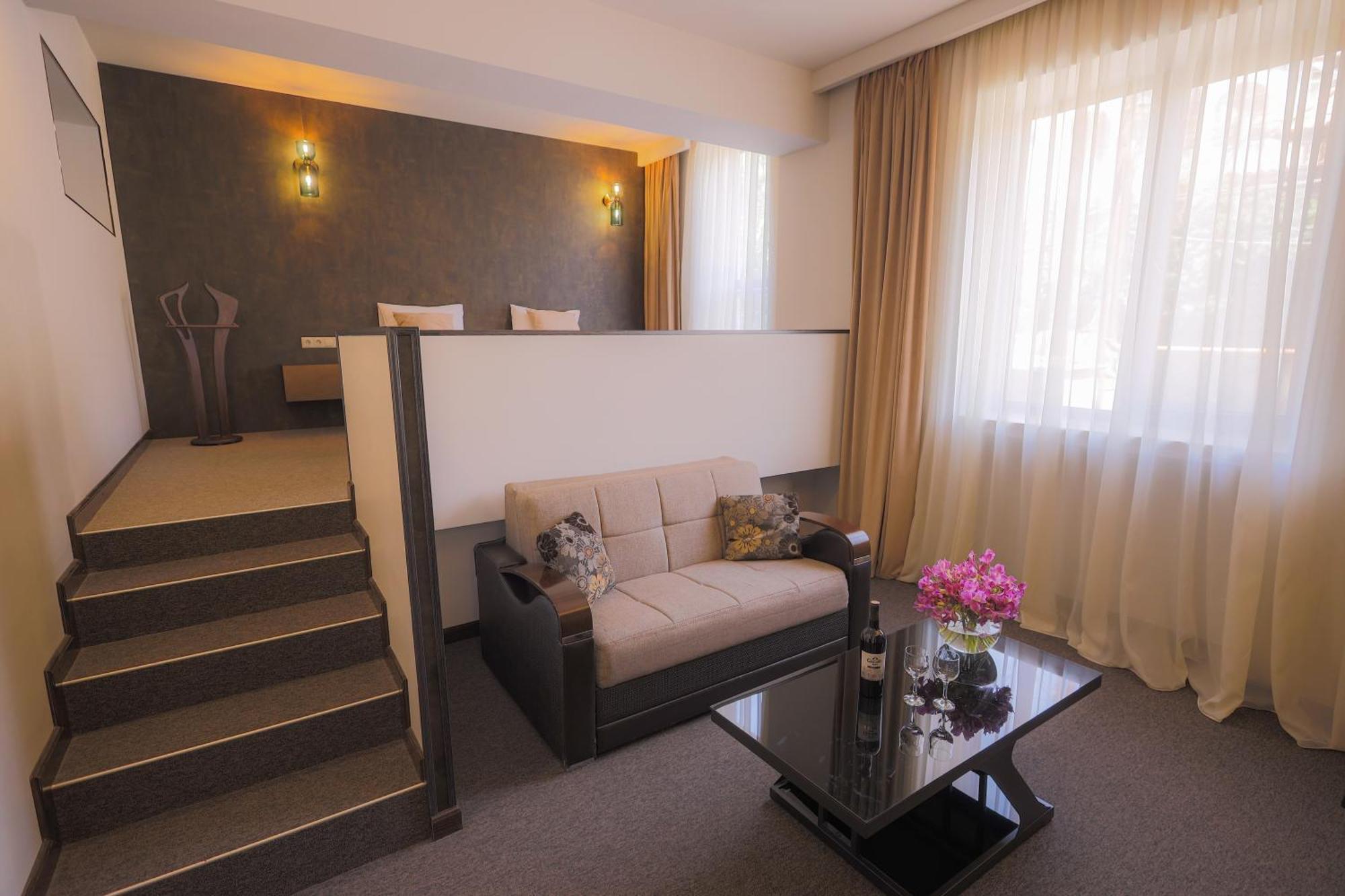 Cascade Hotel Yerevan Luaran gambar