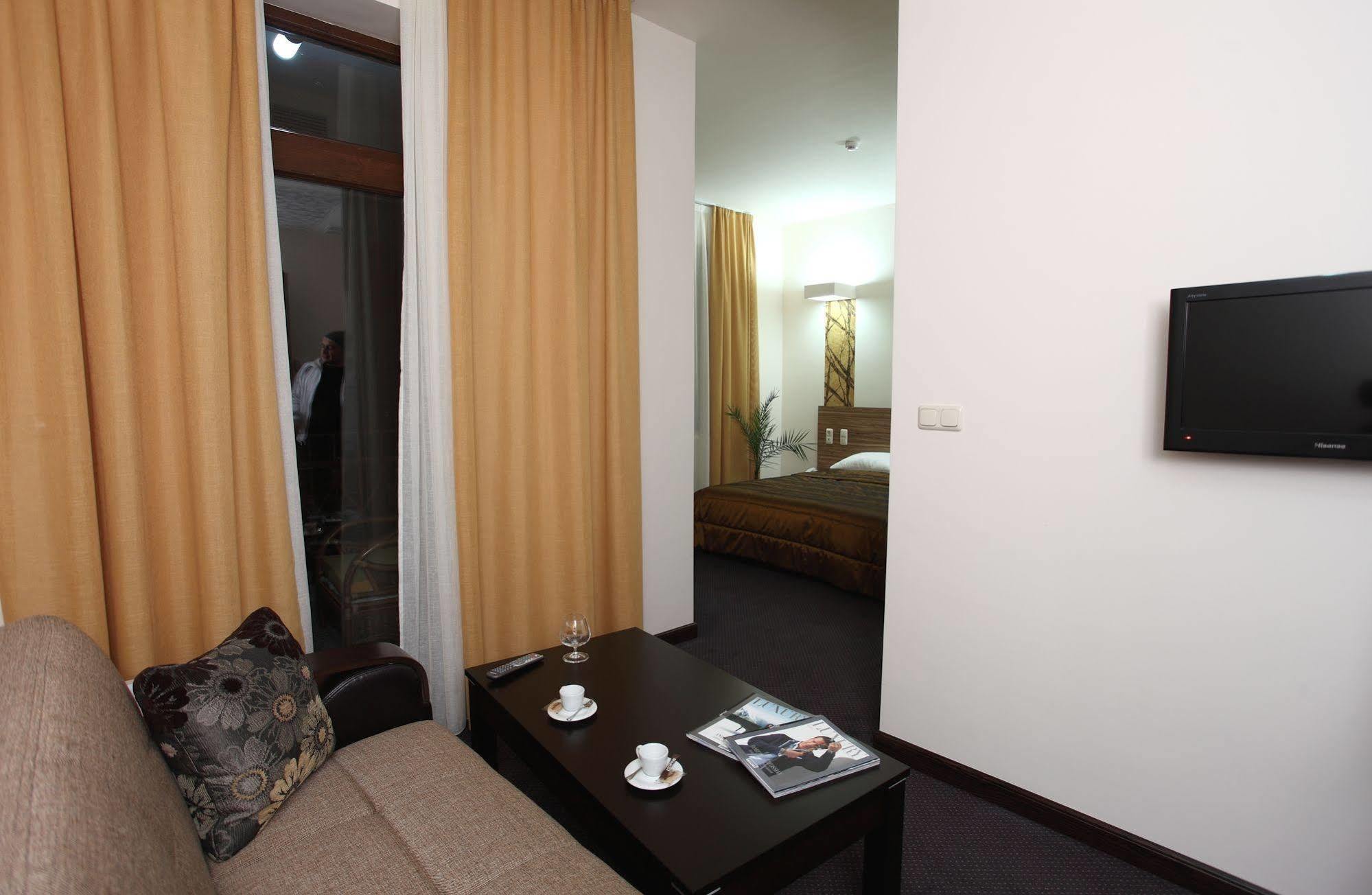 Cascade Hotel Yerevan Luaran gambar